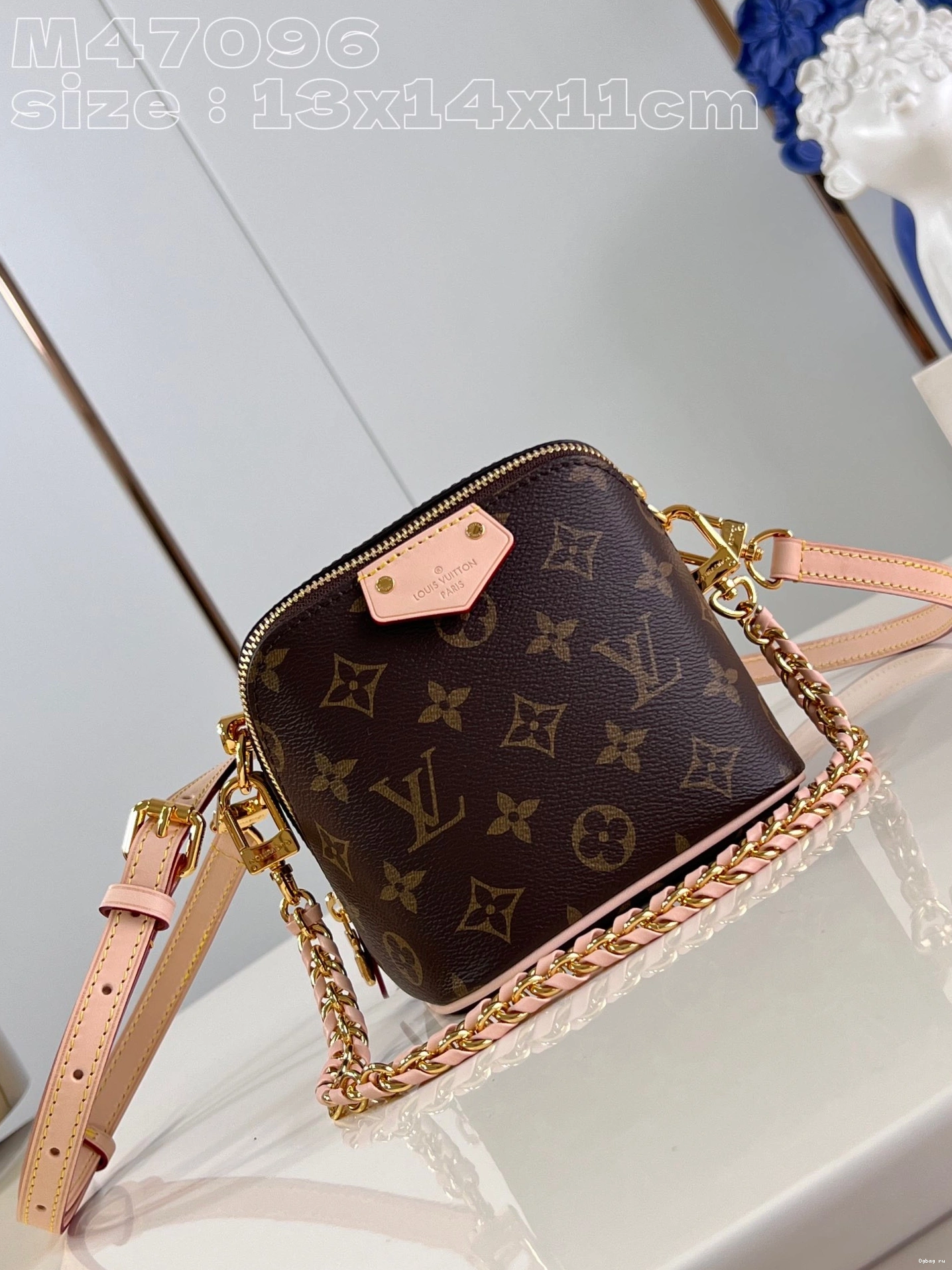 LOUIS Case-13*14*11.5CM In VUITTON Just 0813